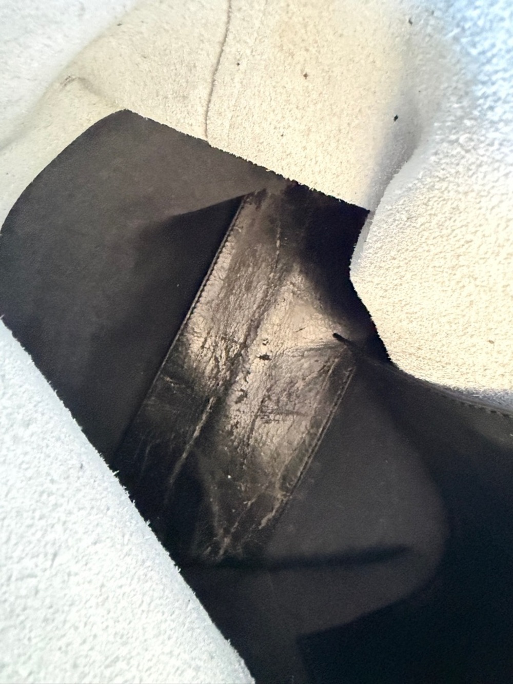 Celine Cabas horizontal leather tote. - Picture 8 of 16